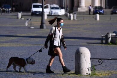 CRAI ritira le mascherine chirurgiche: “Le paghiamo noi più di 0.50 euro”