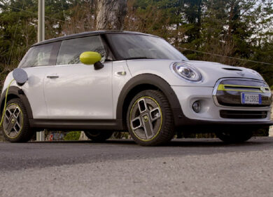 Nuova MINI, la mobilità urbana full electric