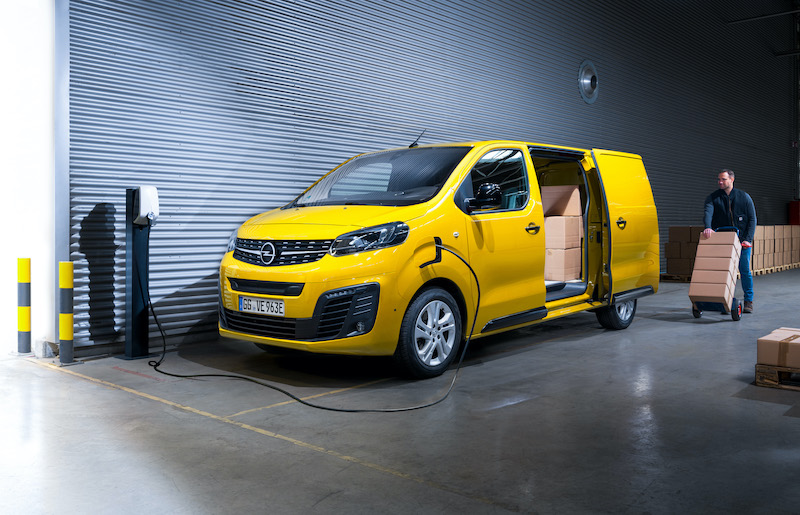Nuovo Opel Vivaro-e, il primo commerciale completamente elettrico Nuovo Opel Vivaro-e, il primo commerciale completamente elettrico