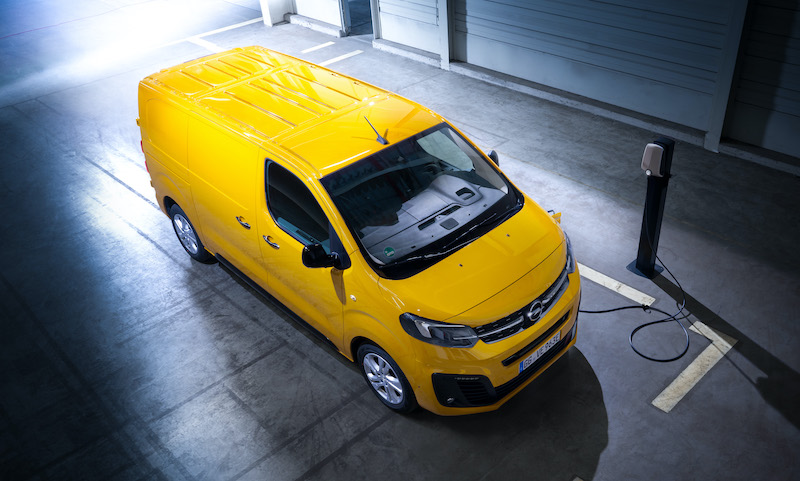 Nuovo Opel Vivaro-e, il primo commerciale completamente elettrico Nuovo Opel Vivaro-e, il primo commerciale completamente elettrico