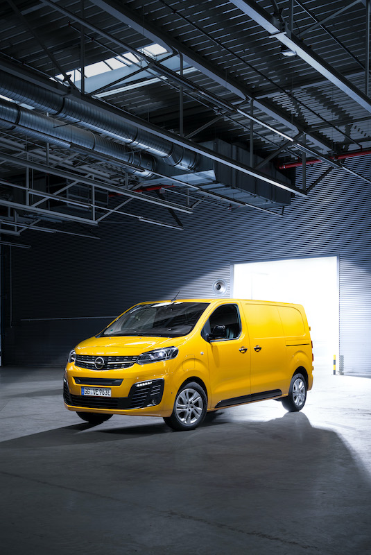 Nuovo Opel Vivaro-e, il primo commerciale completamente elettrico Nuovo Opel Vivaro-e, il primo commerciale completamente elettrico
