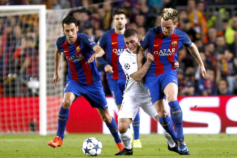 Coronavirus, Rakitic choc: “Anche a costo di contagiarmi, voglio giocare” Coronavirus, Rakitic choc: “Anche a costo di contagiarmi, voglio giocare”
