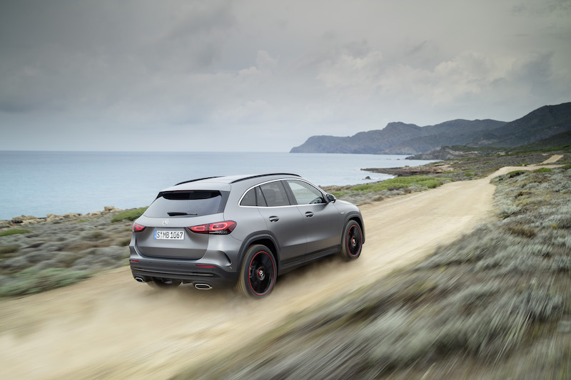 Nuovo GLA Mercedes, muscoli, spazio e tanta tecnologia