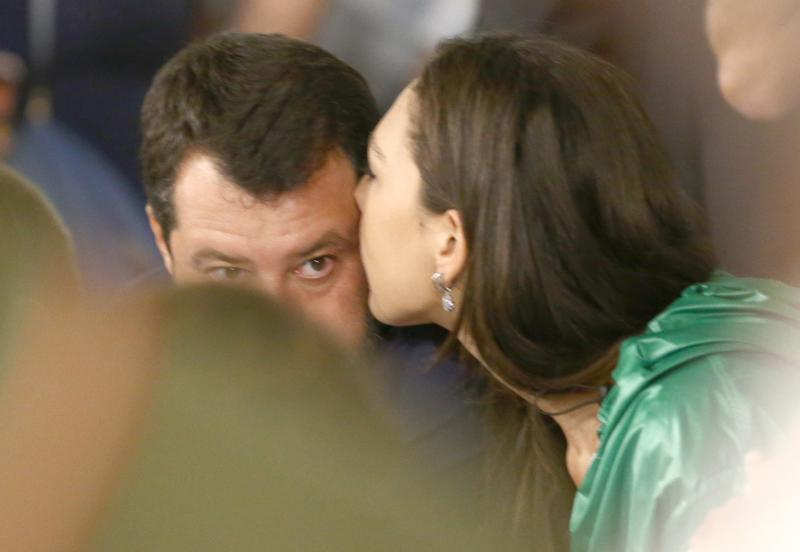 Galleria foto 'Salvini, i vizi prima di andare a letto: lo svela la Verdini…' - foto 1