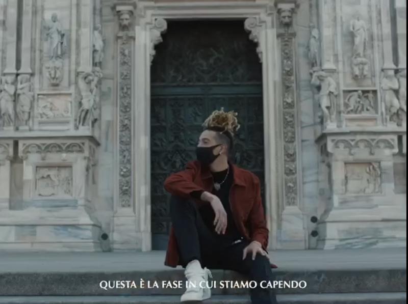 Il video di Ghali per Milano: “un nuovo inizio, un passo alla volta” Il video di Ghali per Milano: “un nuovo inizio, un passo alla volta”