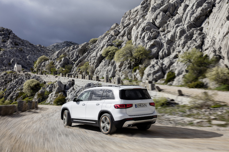 GLB, il SUV Mercedes ora è disponibile anche a sette posti GLB, il SUV Mercedes ora è disponibile anche a sette posti