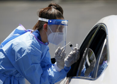Coronavirus: in Lombardia +500 positivi, +95 decessi. Nel Milanese +144 casi