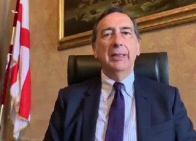 Coronavirus fase 2, Sala vs Salvini e De Luca: “No ruspe e lanciafiamme” VIDEO