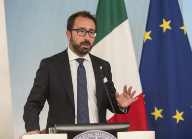 Bonafede: “Mie leggi parlano da sole.Pronto un dl per rimettere dentro i boss”