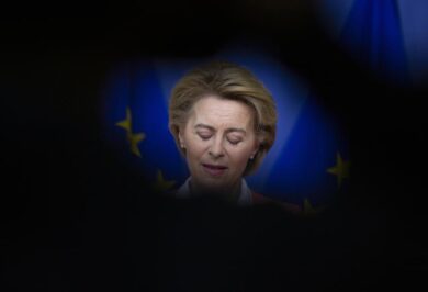 Recovery Fund, Von Der Leyen temporeggia. La spina degli aiuti a fondo perduto