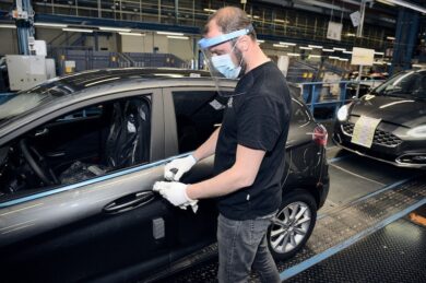 Si riparte! Ford rimette in moto le linee produttive