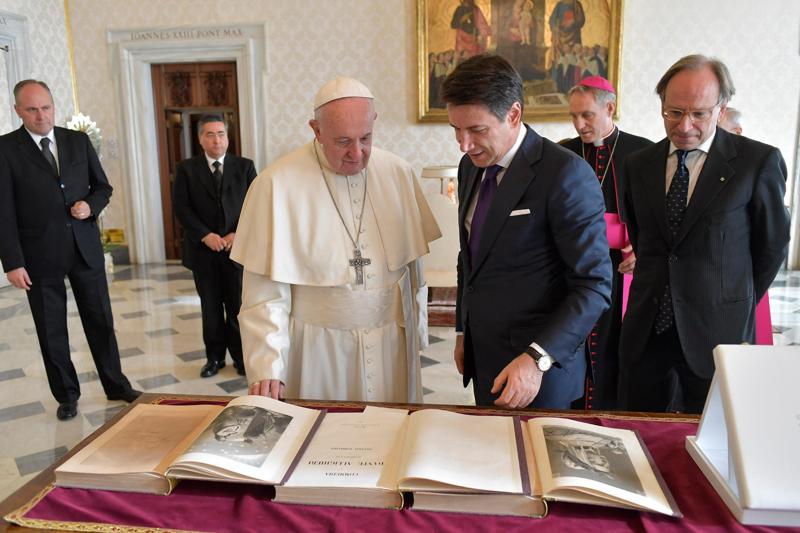 Messe, la prima pietra perchè la Dc rinasca in fretta Messe, la prima pietra perchè la Dc rinasca in fretta