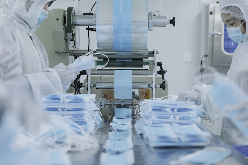 FCA produrrà 3 milioni di mascherine al mese nel suo stabilimento in Cina FCA produrrà 3 milioni di mascherine al mese nel suo stabilimento in Cina