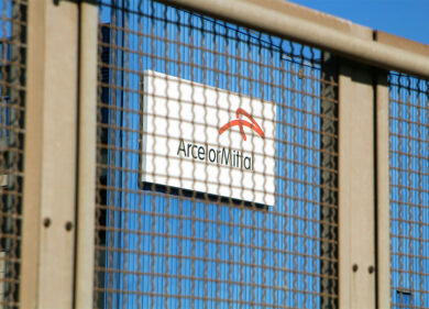 Ex Ilva, scoppia un nuovo caso: Arcelor molla? Asse fra FI e sindacati