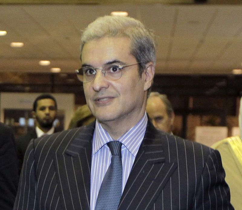 Hicham Alaoui e il virus della caduta umana Hicham Alaoui e il virus della caduta umana