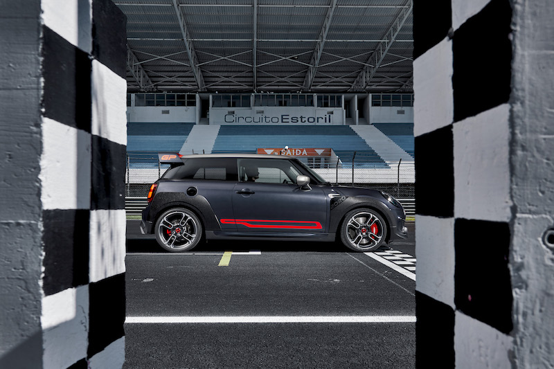 Nuova MINI John Cooper Works GP, piccola ma veloce come non mai