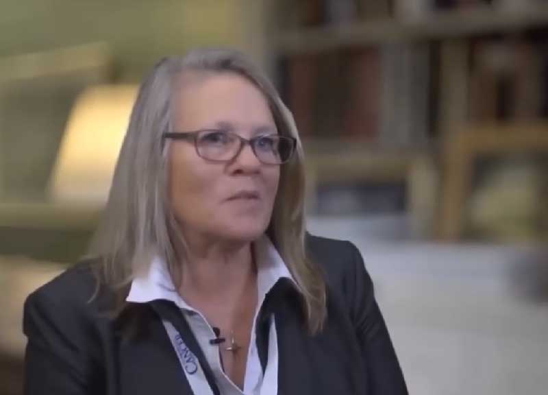Coronavirus, gli americani adorano Judy: la dottoressa complottista anti Fauci Coronavirus, gli americani adorano Judy: la dottoressa complottista anti Fauci