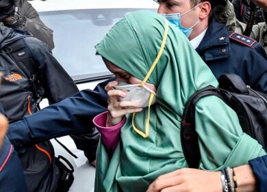 Silvia Romano: nuove minacce social. “Non arrabbiatevi per difendermi”