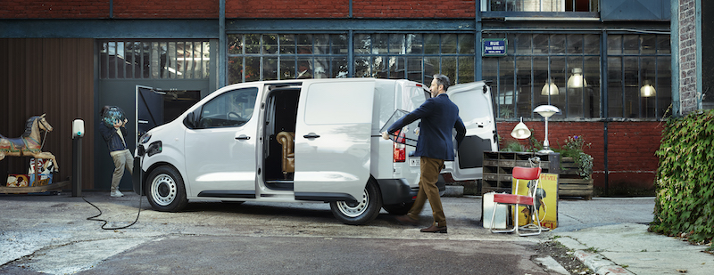 Citroen: e-Jumpy la mobilità elettrica sbarca tra i veicoli commerciali Citroen: e-Jumpy la mobilità elettrica sbarca tra i veicoli commerciali