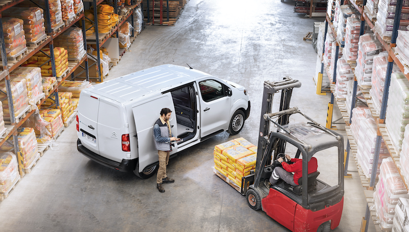 Citroen: e-Jumpy la mobilità elettrica sbarca tra i veicoli commerciali Citroen: e-Jumpy la mobilità elettrica sbarca tra i veicoli commerciali