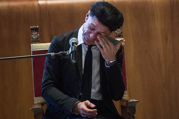 Ezio Bosso è morto, il pianista e compositore aveva 48 anni Ezio Bosso è morto, il pianista e compositore aveva 48 anni