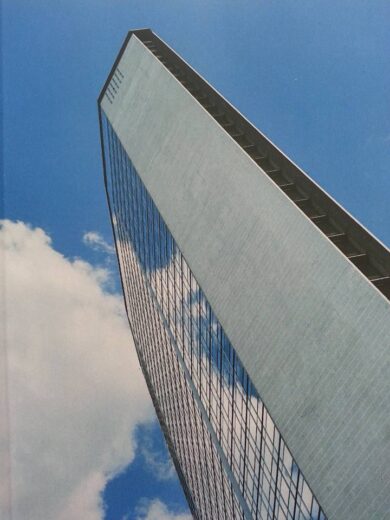 Evacuato il Pirellone: allarme bomba in Regione Lombardia