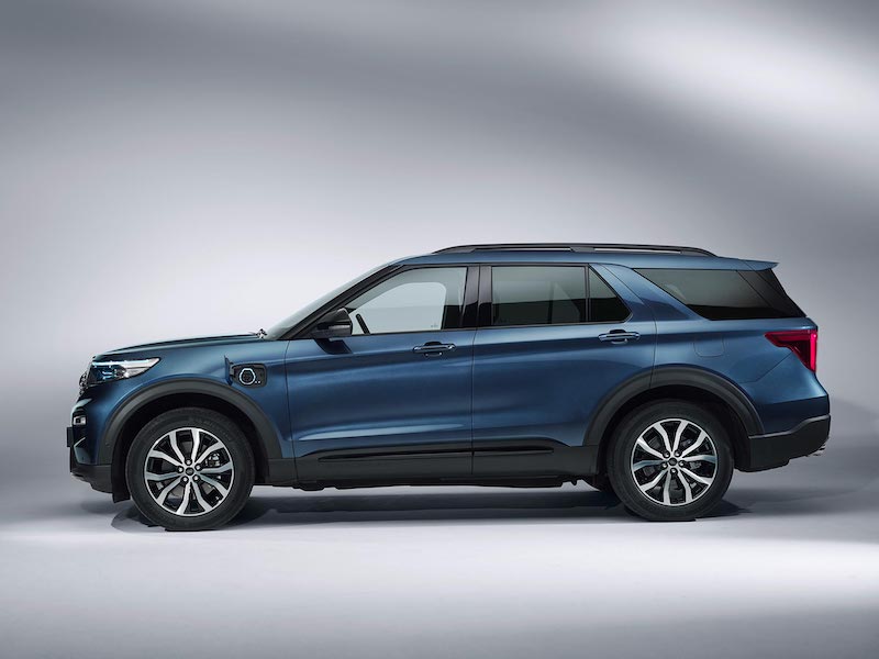 Esclusivo, spazioso e “green”, in Italia il Ford Explorer plug-in hybrid Esclusivo, spazioso e “green”, in Italia il Ford Explorer plug-in hybrid
