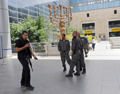 Israele, trovato morto l’ambasciatore cinese. La sfida Usa-Pechino su Tel Aviv