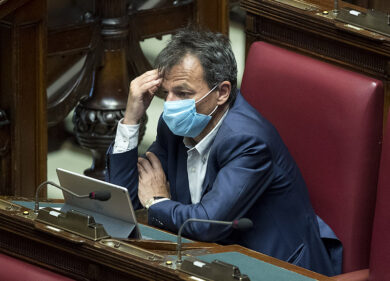 Fca, Fassina (LeU):”Il governo ha sbagliato.Elkann utilizzi il suo patrimonio”