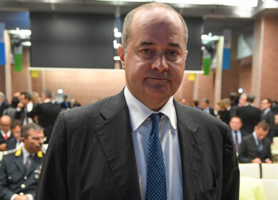 Soldi a Fca, dalla Lega ‘tiepido’ sì. “Il rischio è che lasci l’Italia”