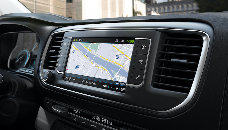 Nuovo Peugeot e-Expert, il van che ha 330 km di autonomia Nuovo Peugeot e-Expert, il van che ha 330 km di autonomia
