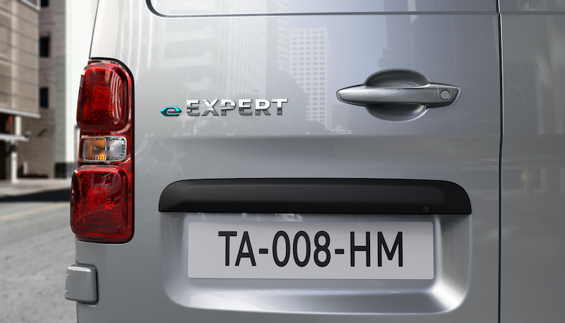 Nuovo Peugeot e-Expert, il van che ha 330 km di autonomia Nuovo Peugeot e-Expert, il van che ha 330 km di autonomia