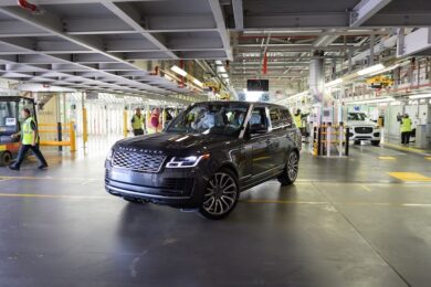 Prodotta la prima Range Rover secondo le norme sul distanziamento