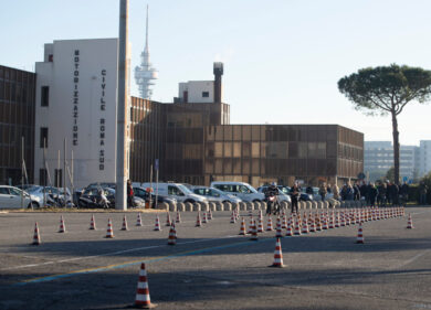 Patenti fasulle, a Roma Laurentina vendute a 3mila euro: 12 arresti