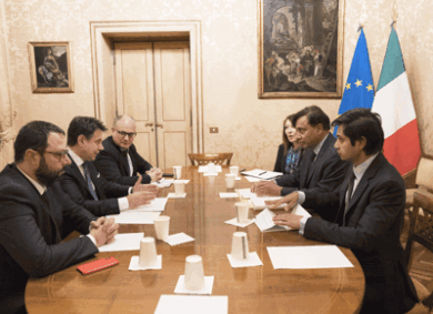 Ex Ilva, trattativa solo sui soldi. Il piano B con gli “acciaieri coraggiosi”