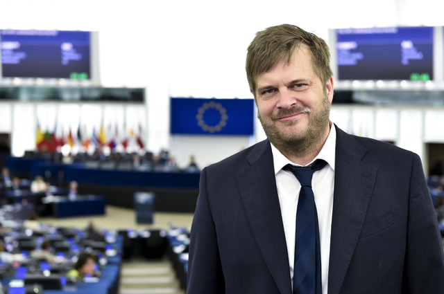 Majorino ‘striglia’ il Pd: “Coronavirus e sanità lombarda, si parli chiaro” Majorino ‘striglia’ il Pd: “Coronavirus e sanità lombarda, si parli chiaro”