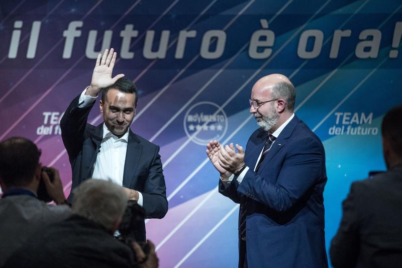 Elezioni Roma 2021, Raggi vede Di Maio: il bis resta un mistero. M5S spaccato Elezioni Roma 2021, Raggi vede Di Maio: il bis resta un mistero. M5S spaccato