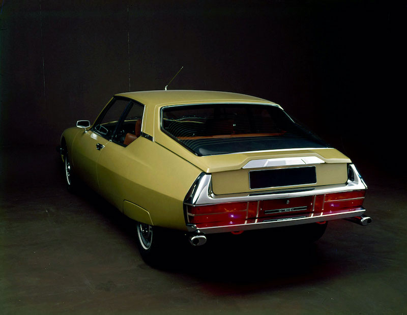 1970,dalla collaborazione tra Citroen e Maserati nasceva il mito SM