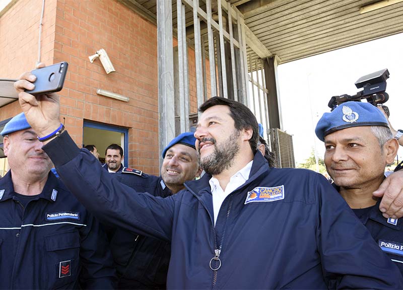 Caso Gregoretti, processo a Salvini rinviato a ottobre: giustizia ingolfata Caso Gregoretti, processo a Salvini rinviato a ottobre: giustizia ingolfata