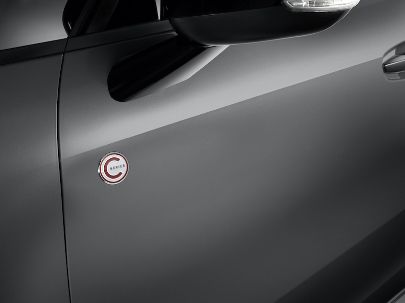 Sulla Citroen Grand C4 SpaceTourer debutta la “C-Series” Sulla Citroen Grand C4 SpaceTourer debutta la “C-Series”