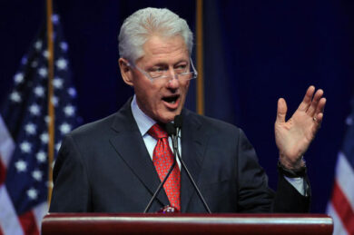 Epstein, rivelazione choc su Clinton nel docufilm di Netflix: “L’ex presid…”