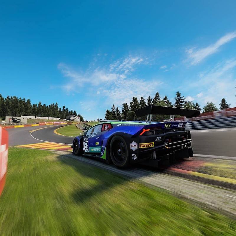 Lamborghini debutta nel eSports con The Real Race Lamborghini debutta nel eSports con The Real Race