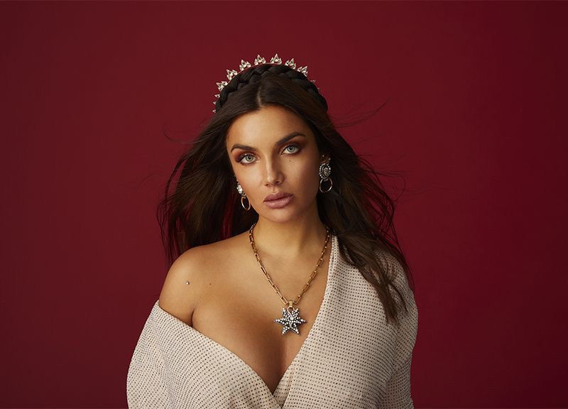 Elettra Lamborghini tra il matrimonio da sogno con Dj Afrojack e Hola Kitty Elettra Lamborghini tra il matrimonio da sogno con Dj Afrojack e Hola Kitty