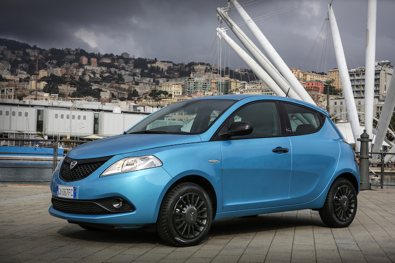 Nuova Ypsilon Hybrid EcoChic: l’ibrido in stile Lancia
