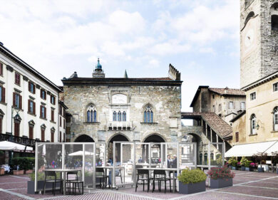 Da Bergamo i primi pannelli divisori in tessuto alle particelle d’argento