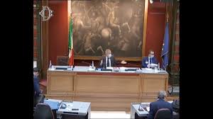 Brusaferro richiamato da Borghi alla Camera: “Dovrebbe tenere la mascherina”