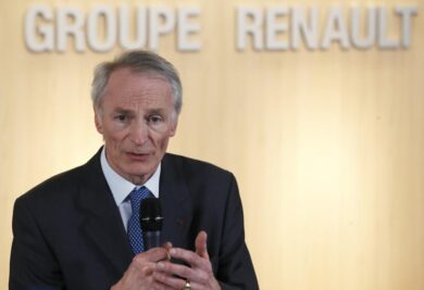 Renault, scure da 2 miliardi sul lavoro. Via anche 4.600 tute blu in Francia