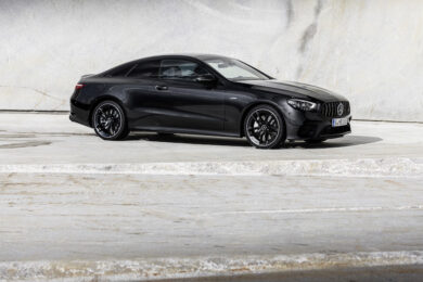 Nuova  Mercedes Classe E coupe’ e cabrio, ora il look è sportivo