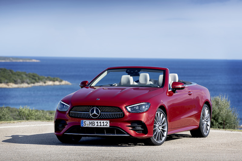 Nuova Mercedes Classe E coupe’ e cabrio, ora il look è sportivo Nuova Mercedes Classe E coupe’ e cabrio, ora il look è sportivo