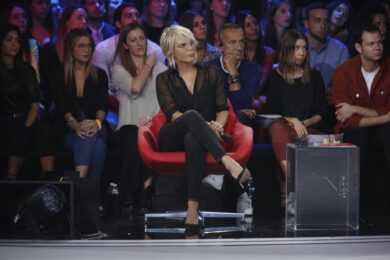 Ascolti tv, Lunetta Savino e Maria De Filippi: testa a testa. Crozza vola a 1,3 mln
